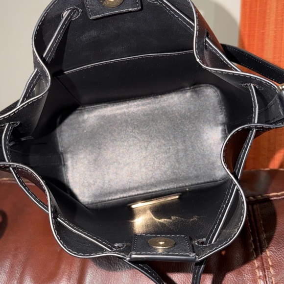 ‼️Michael Kors Black Leather Eden Bucket Bag Shoulder Bag - Picture 10 of 10